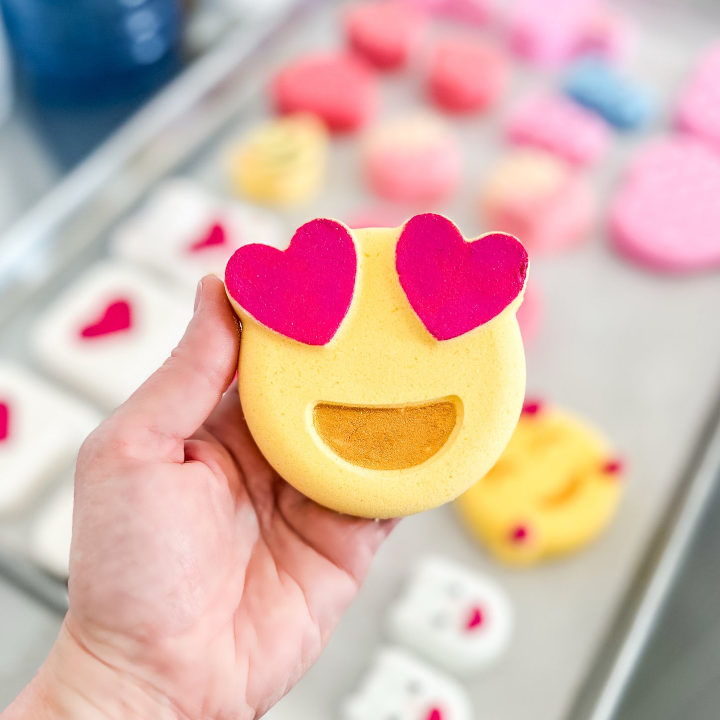 Love Emoji Bath Bomb